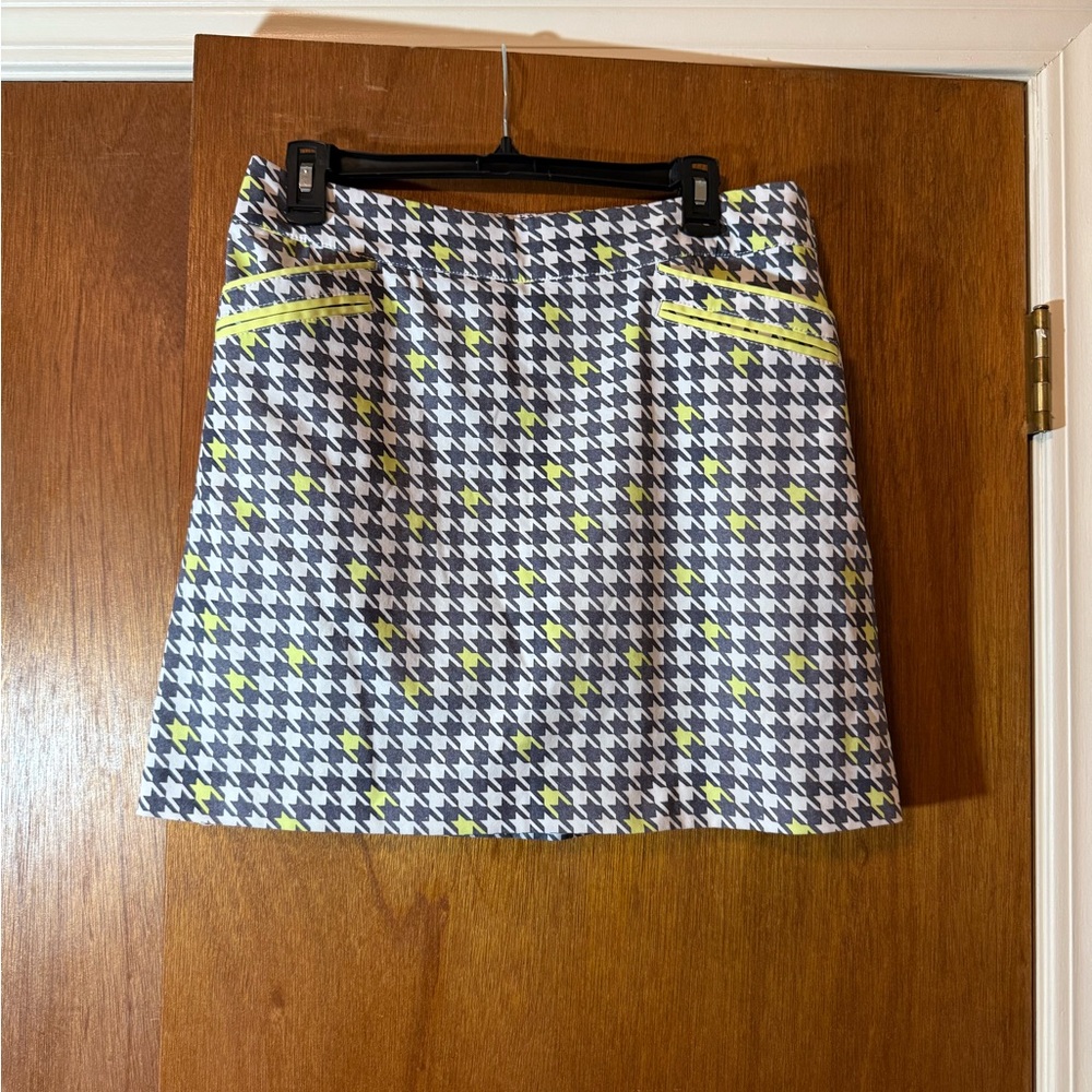 🐠 Cutter & Buck Mini Golf Skirt in Black and Yellow Houndstooth size 6
